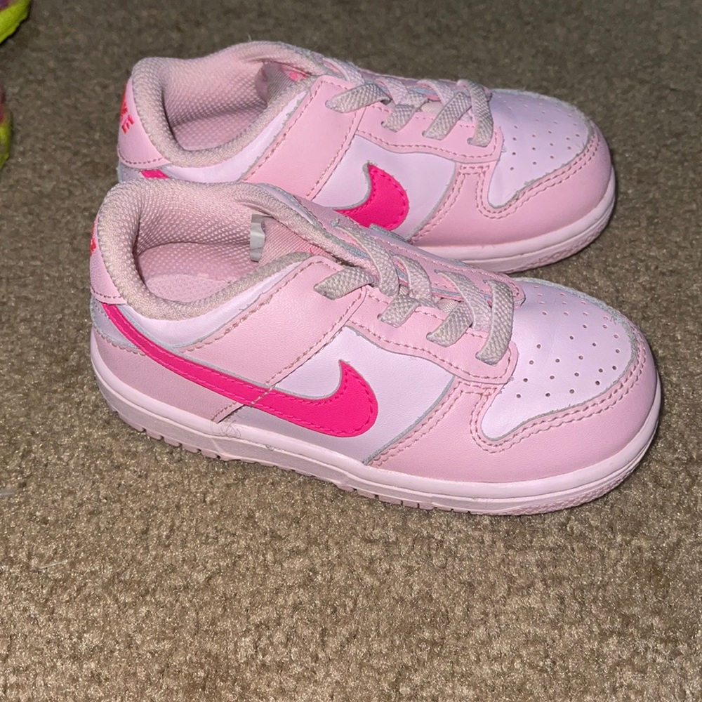 Toddler pink low dunks